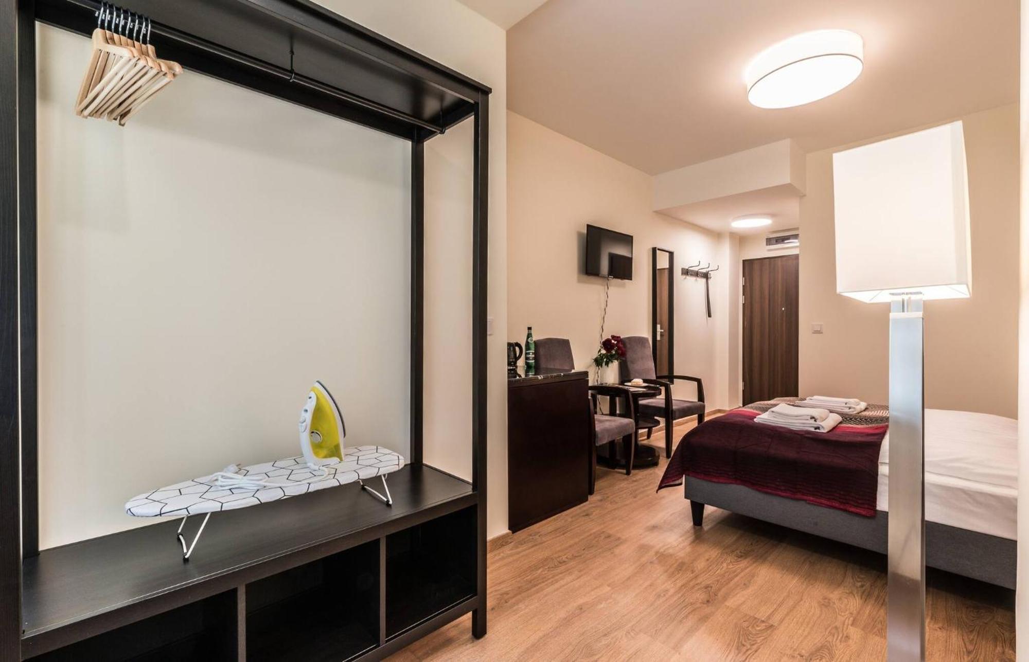 Rent Like Home - Elizy Orzeszkowej 6 Poznan Luaran gambar