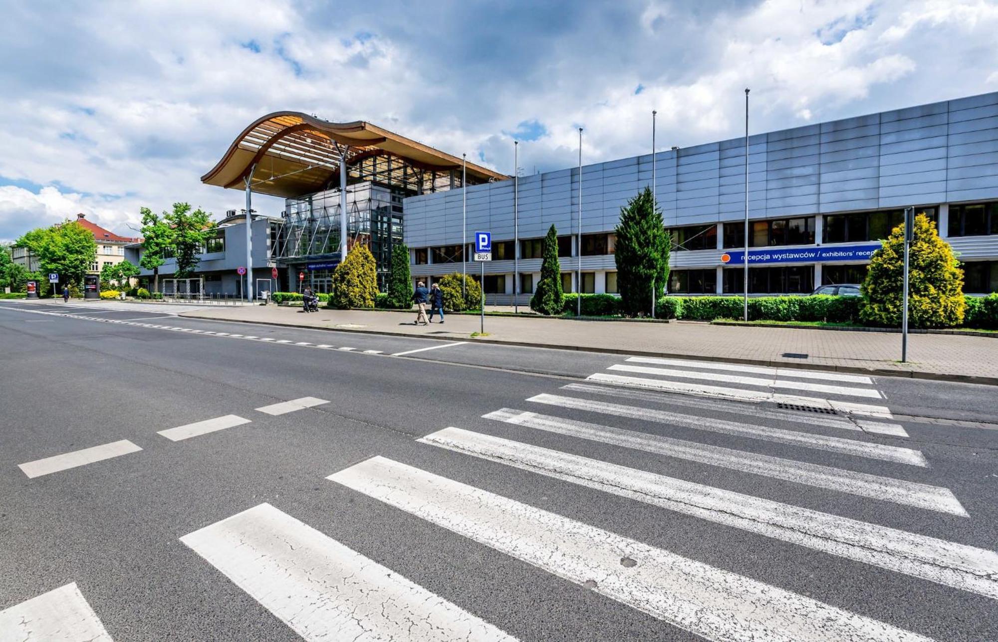 Rent Like Home - Elizy Orzeszkowej 6 Poznan Luaran gambar